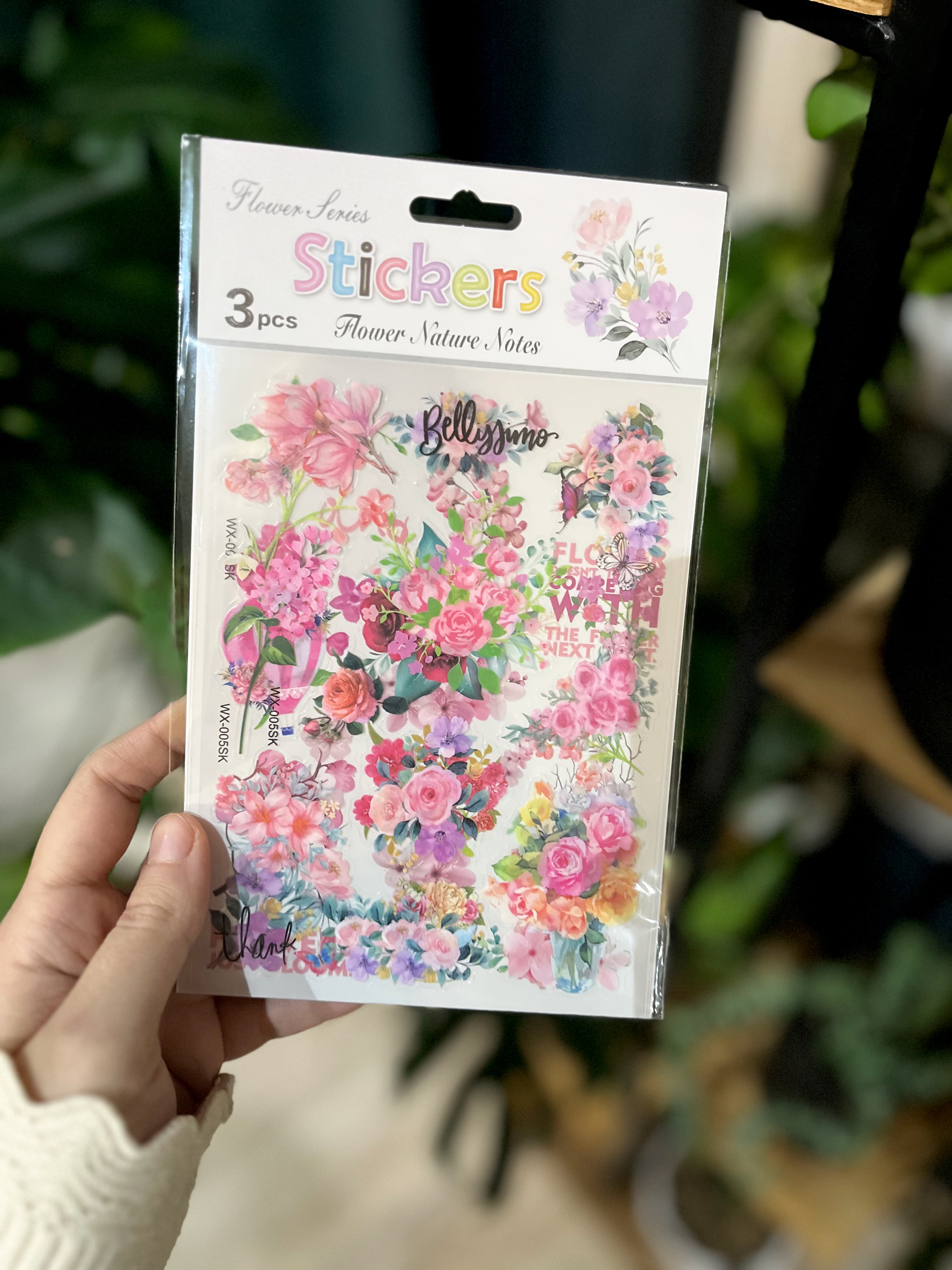 استیکر شفاف سه ورقی طرح گل های صورتی ۱