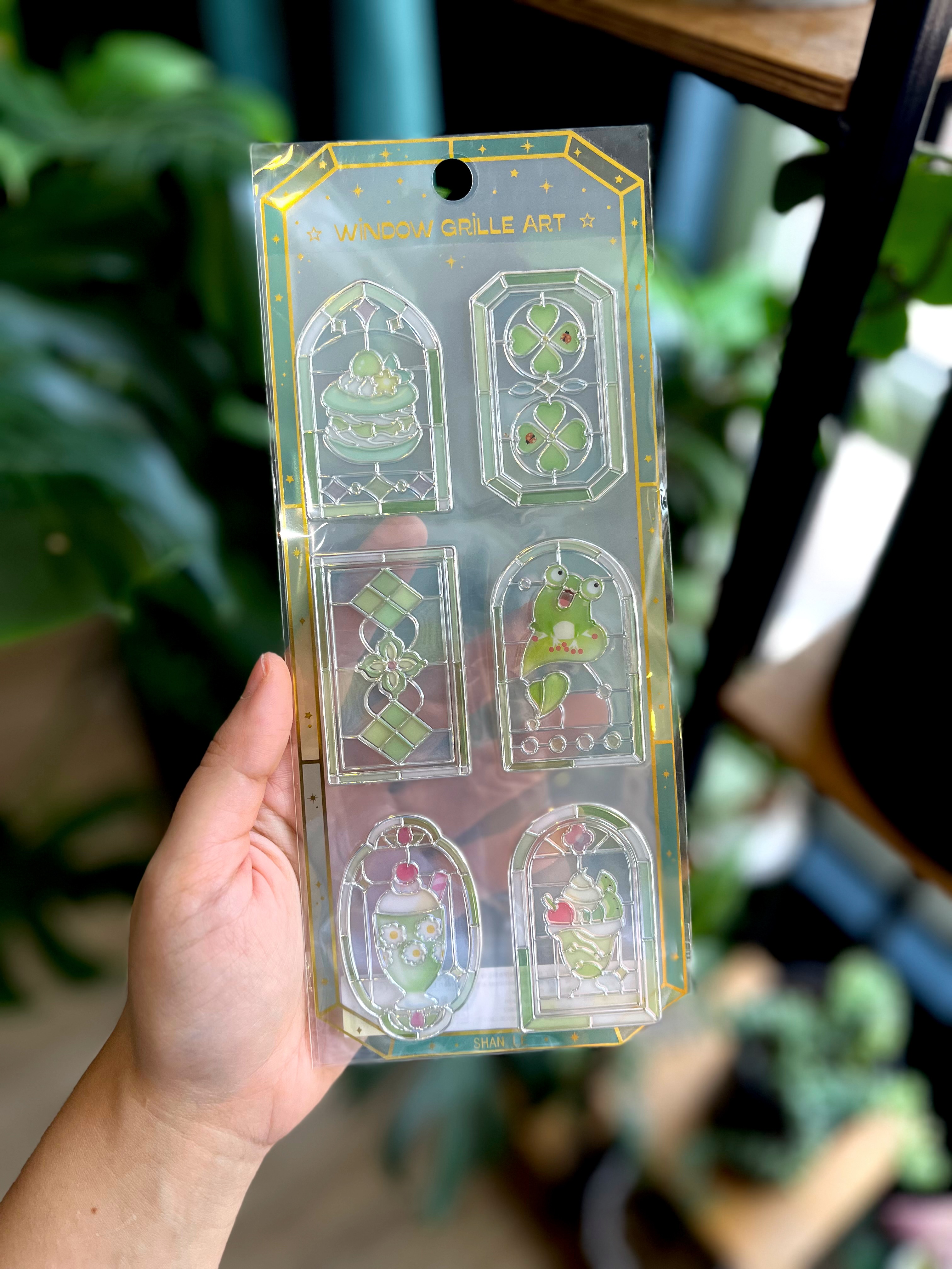 استیکر شفاف طرح پنجره سبز رنگ