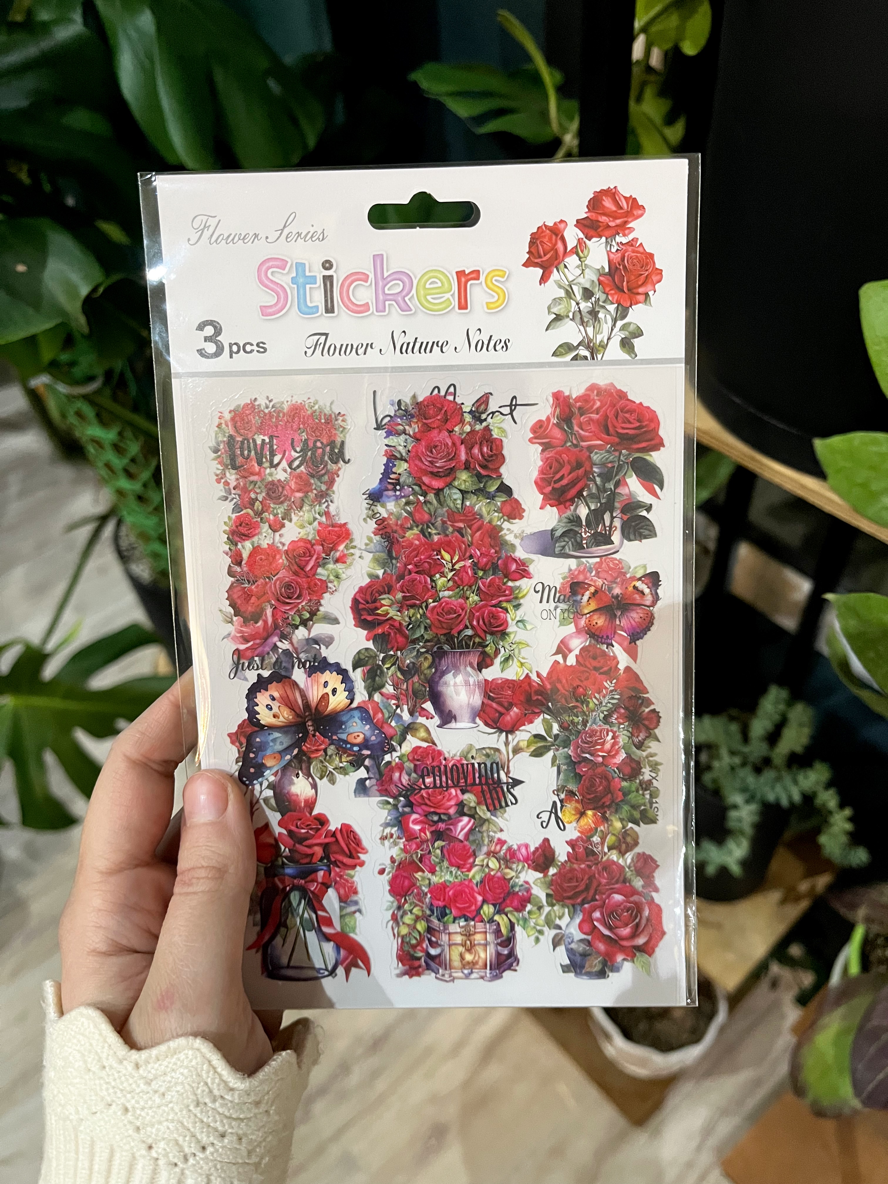 استیکر شفاف سه ورقی طرح گل های قرمز ۲